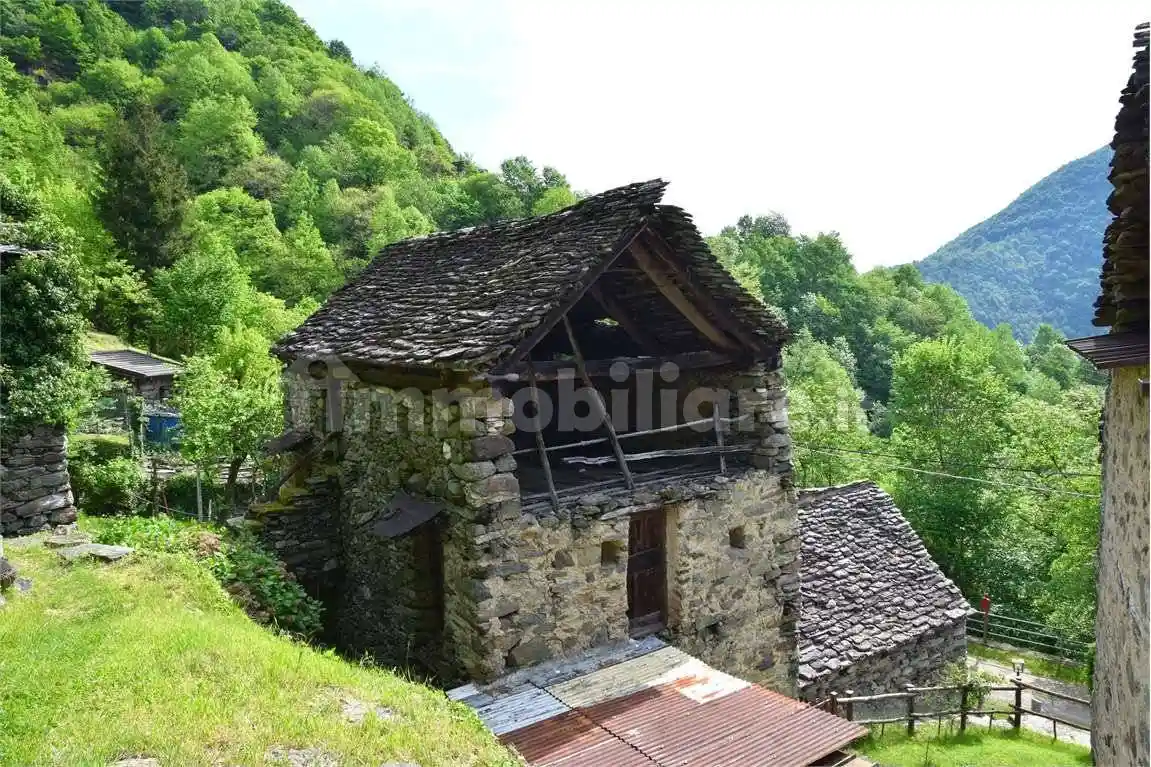 Rustico - Casale in vendita a Calasca-Castiglione