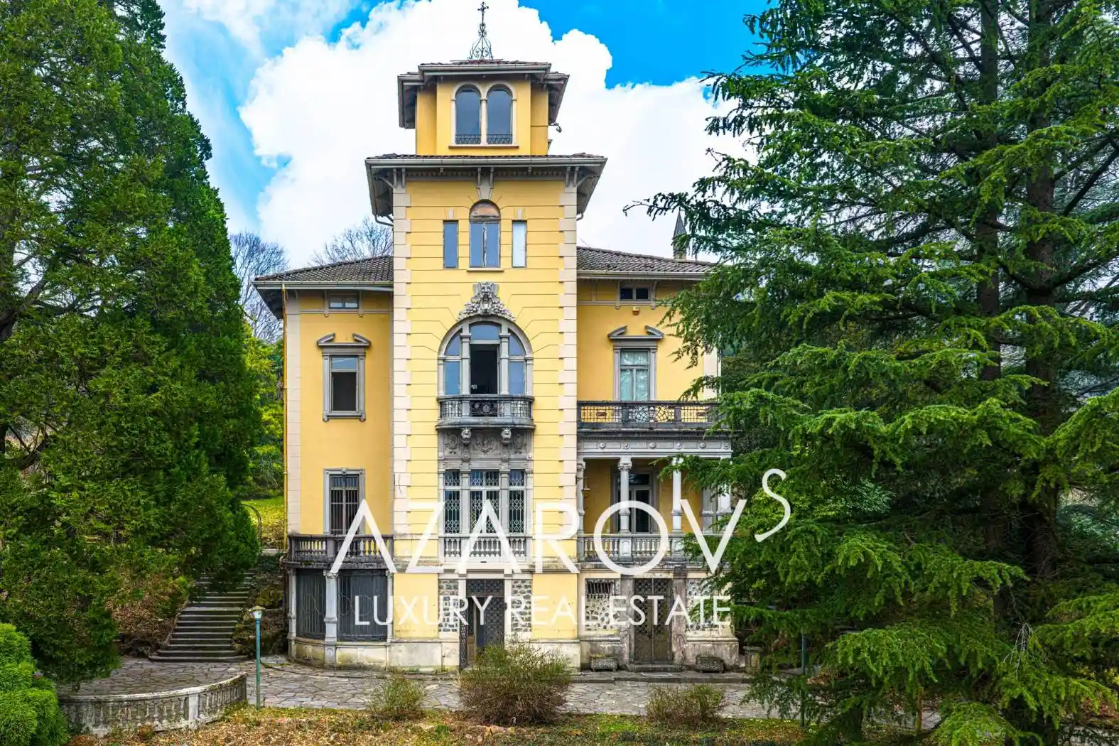 Villa in vendita a Cadegliano-Viconago