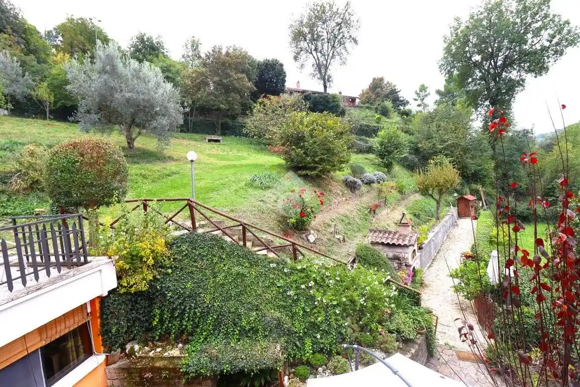 Villa in vendita a Terni