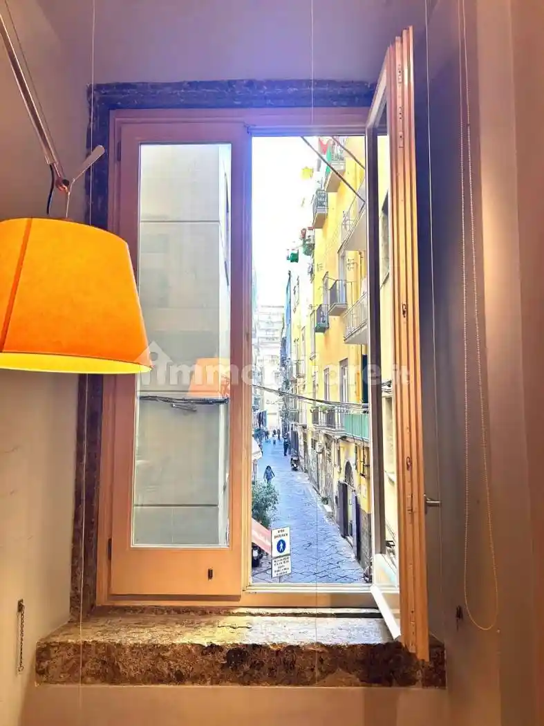 Appartamento in vendita a Napoli