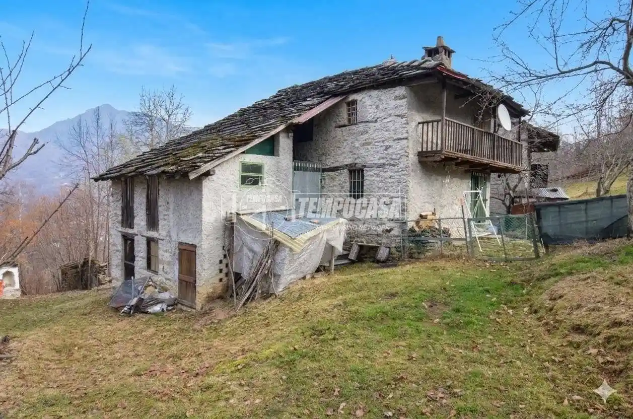 Casa indipendente in vendita a Viù