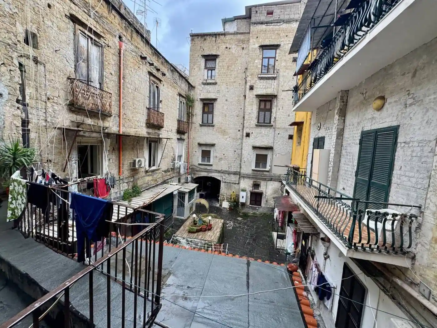 Appartamento in vendita a Napoli