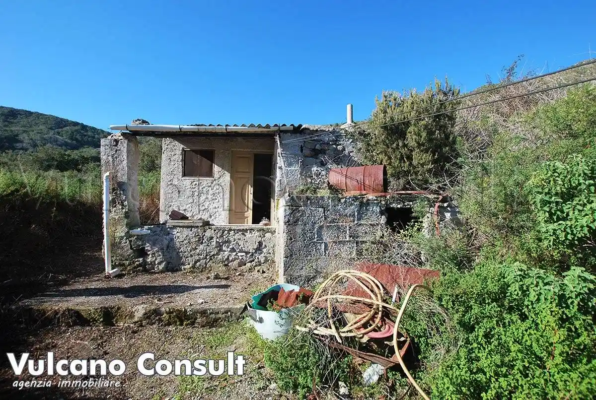 Rustico - Casale in vendita a Lipari