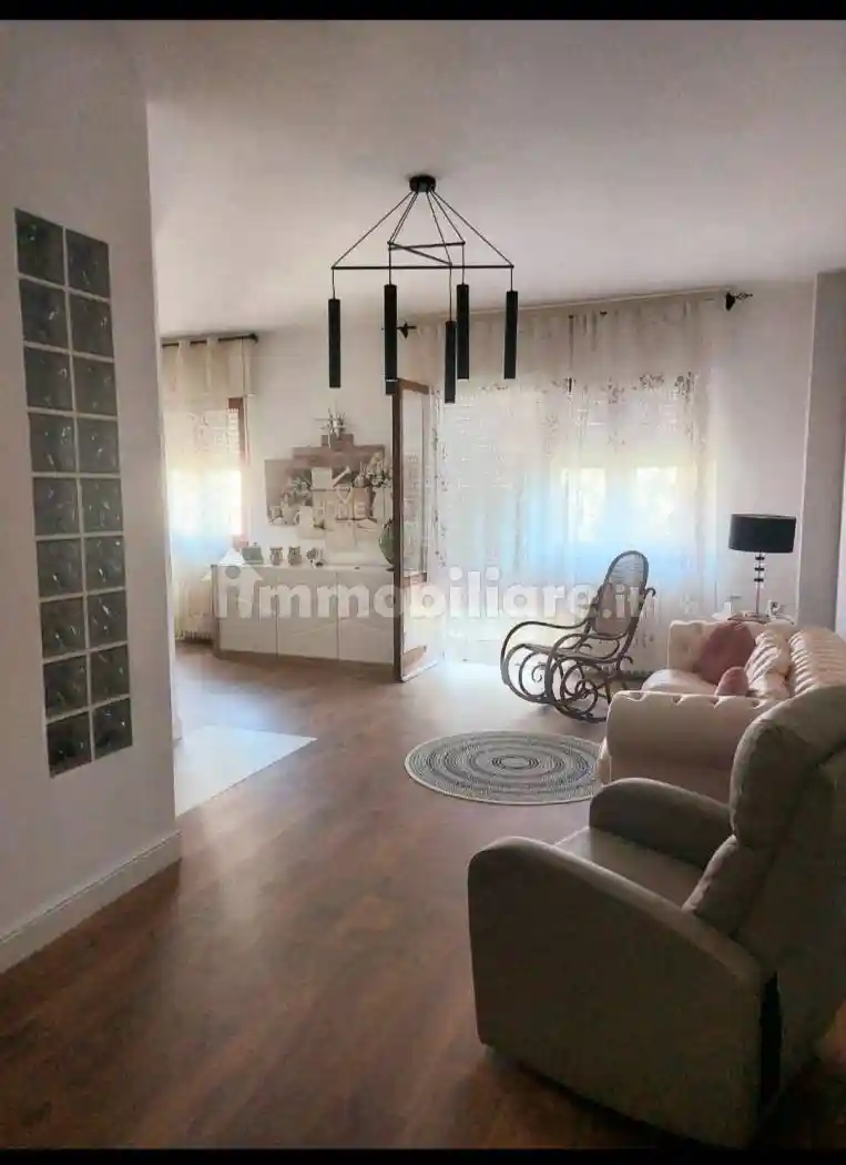 Appartamento in vendita a Luino