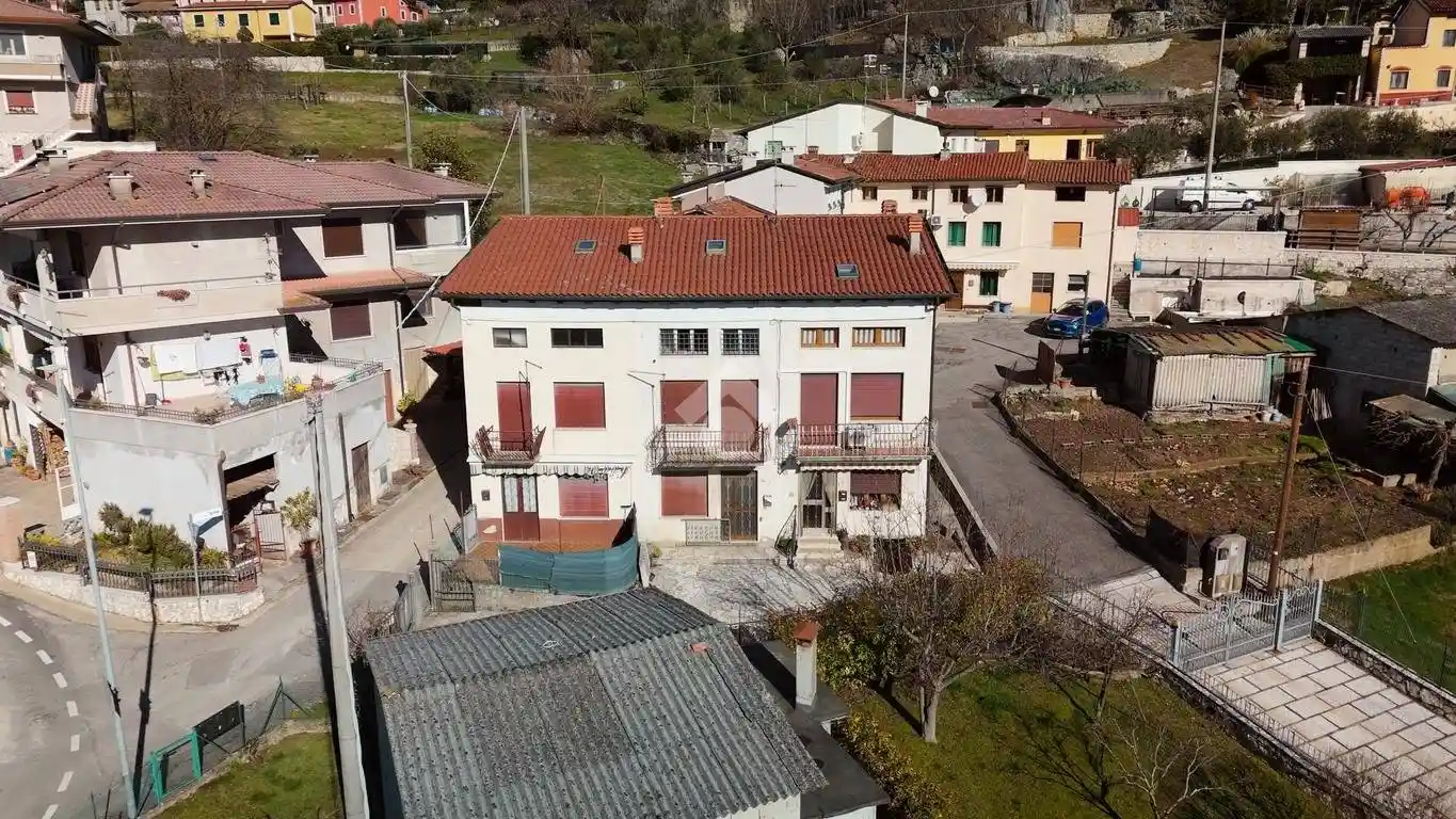Rustico - Casale in vendita a Chiampo