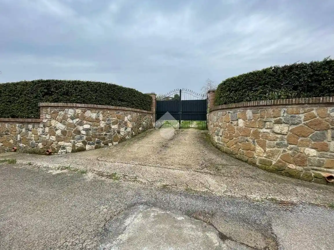 Rustico - Casale in vendita a Gallicano nel Lazio