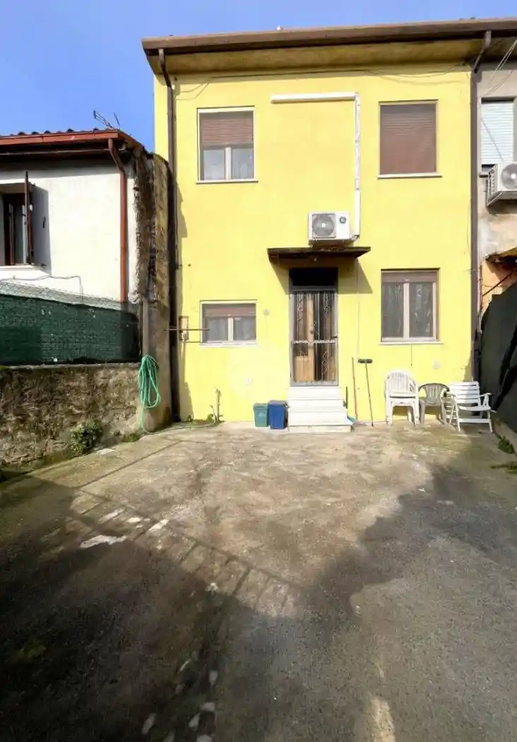 Casa indipendente in vendita a Buttapietra