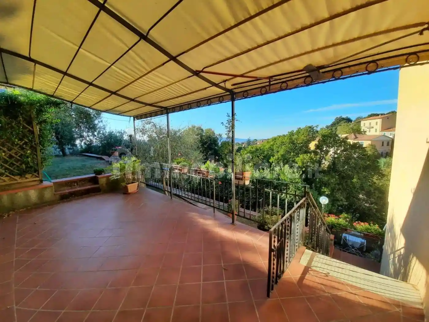 Villa in vendita a Castellina Marittima