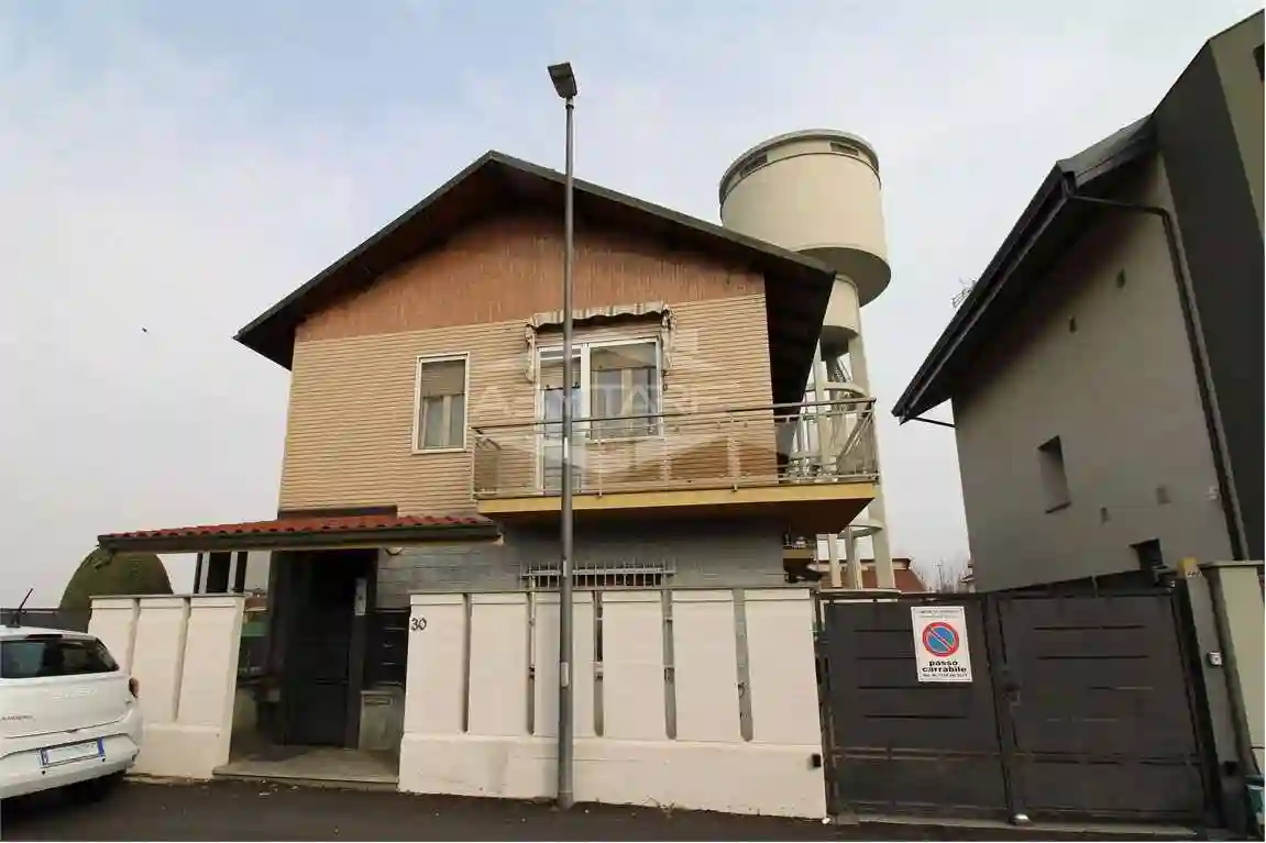 Villa - foto 2
