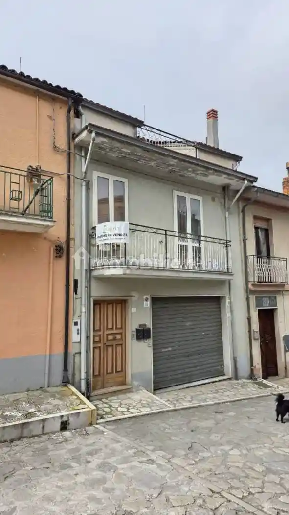 Casa indipendente in vendita a Montemarano