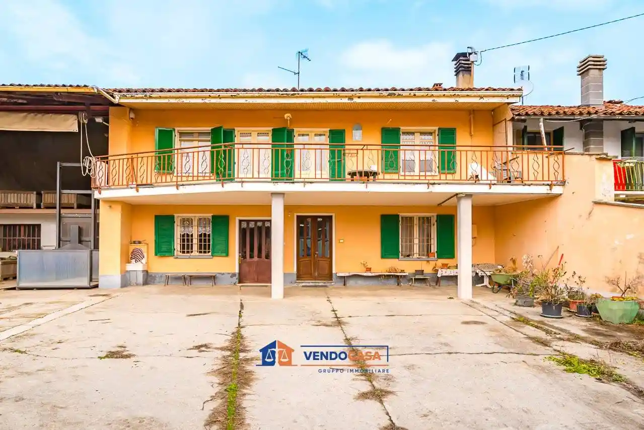 Villa in vendita a Cherasco