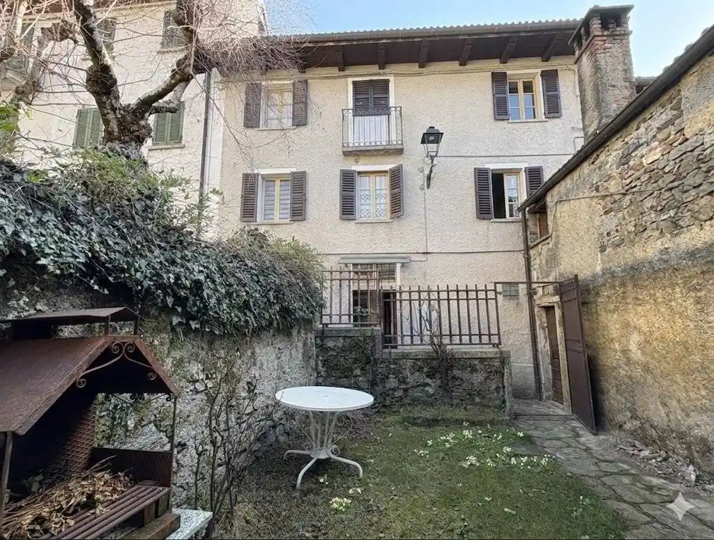 Casa indipendente in vendita a Trarego Viggiona