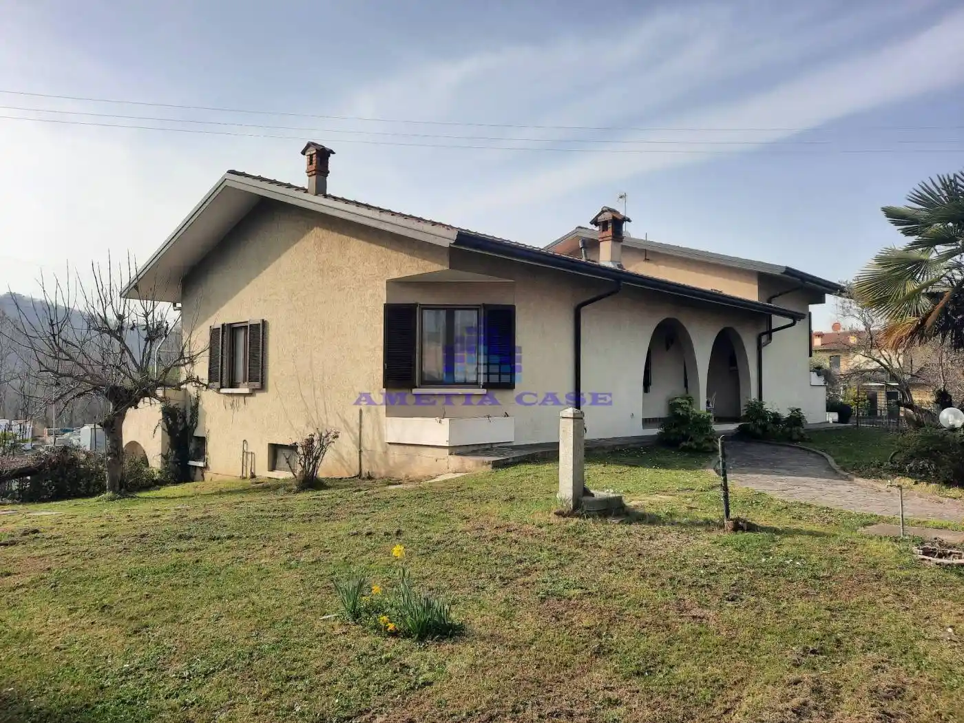 Villa in vendita a Villa d'Adda