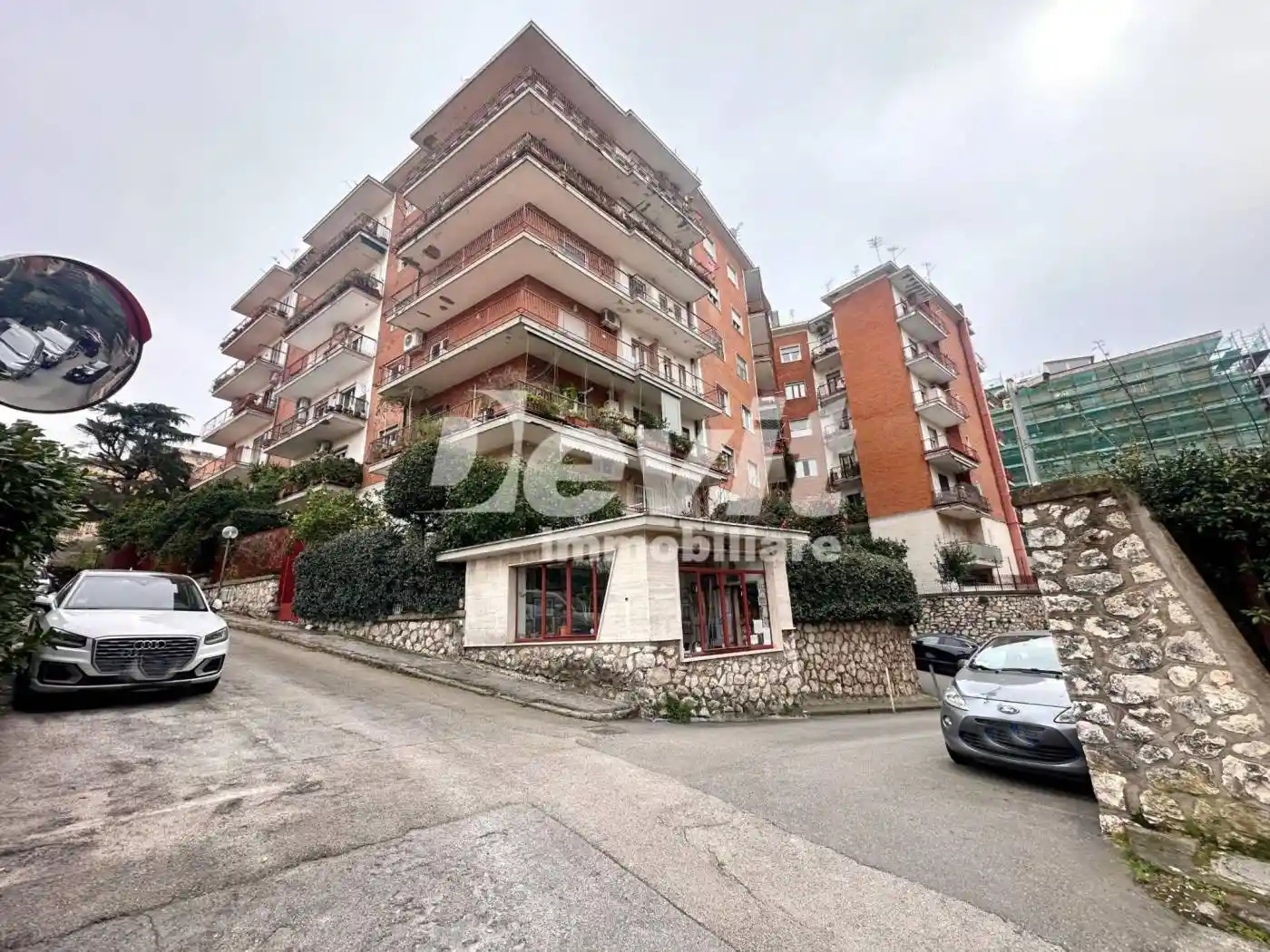 Appartamento in vendita a Napoli