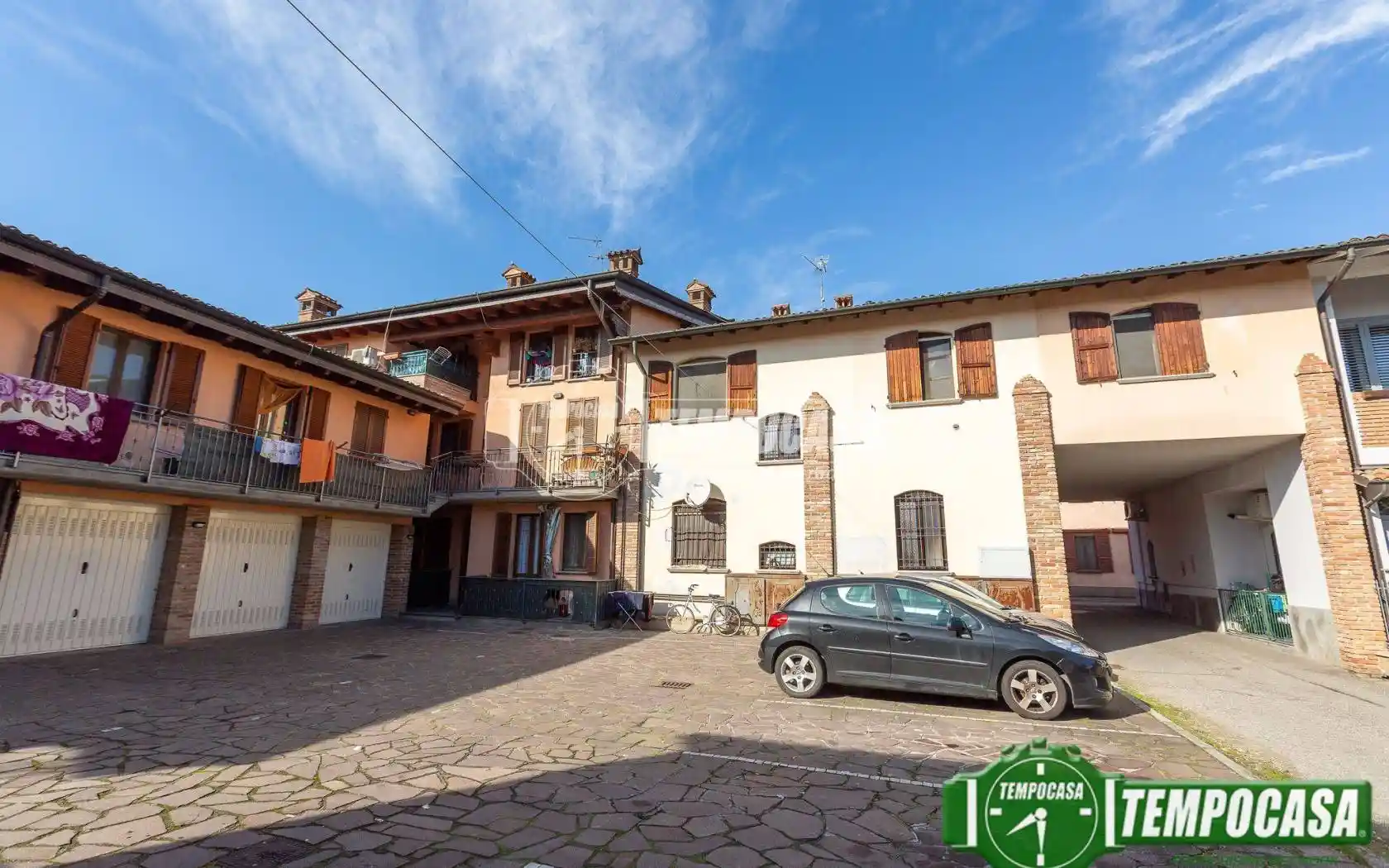 Palazzo - Edificio in vendita a Monte Cremasco