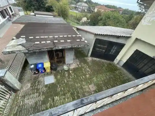 Palazzo - Stabile in vendita a San Carlo Canavese