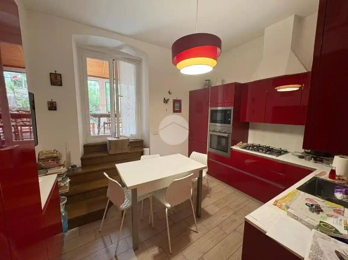 Appartamento in vendita a Genova