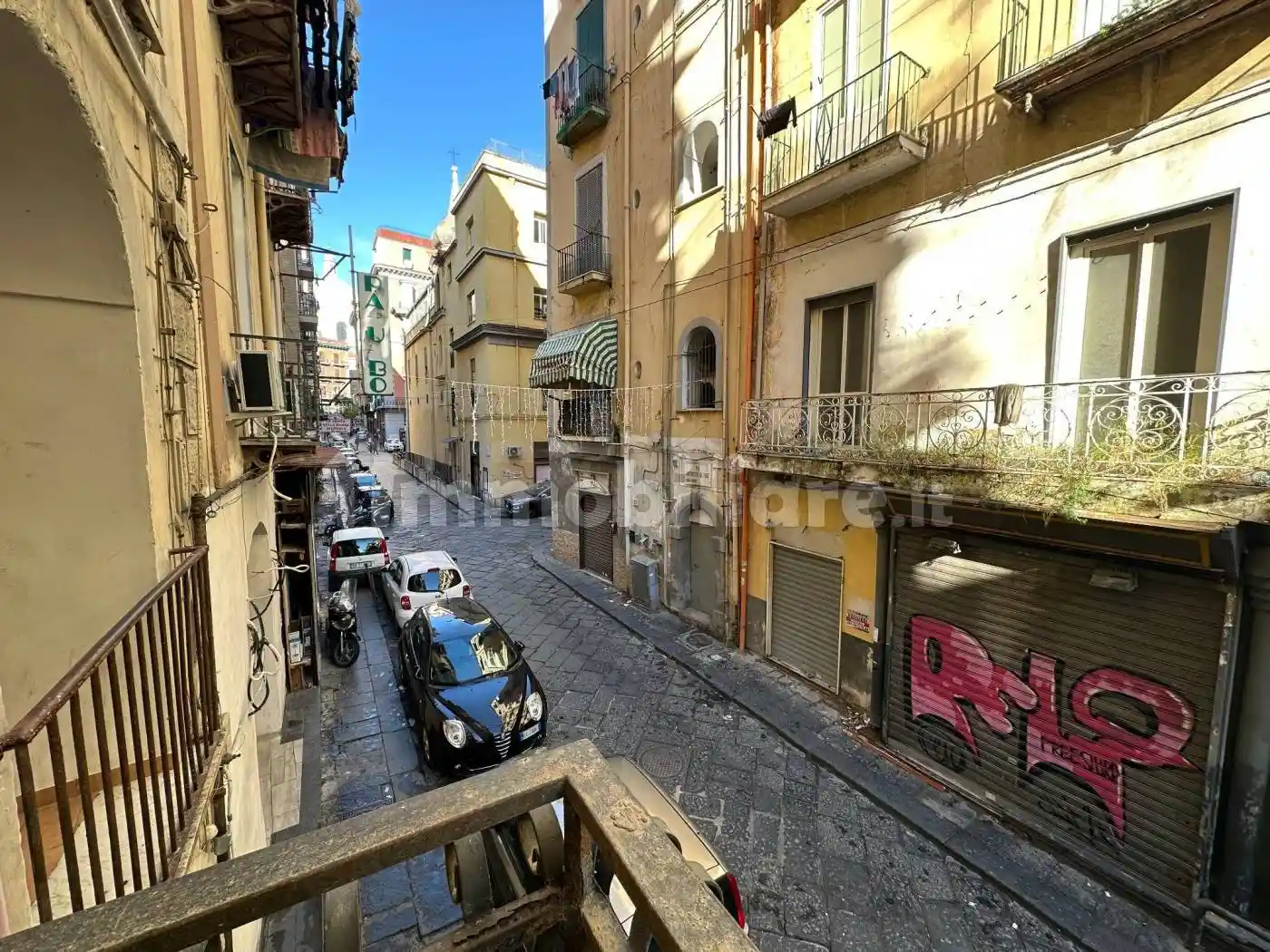 Appartamento in vendita a Napoli