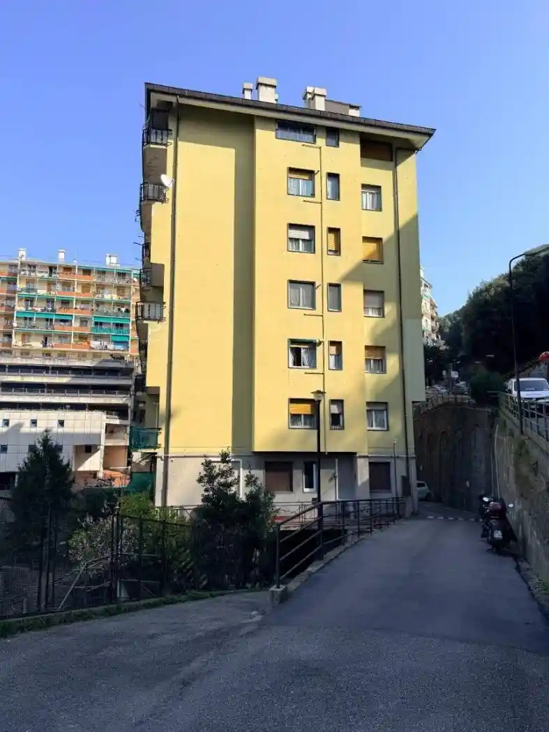 Appartamento in vendita a Genova