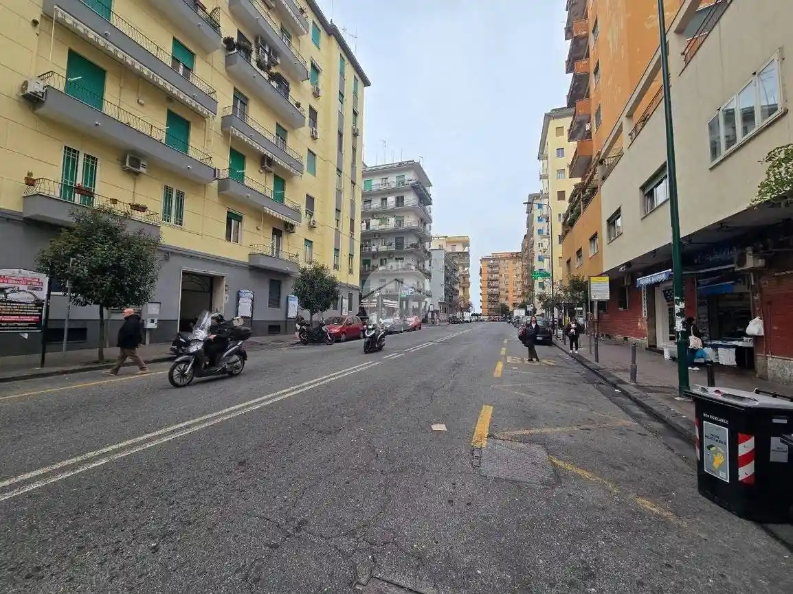 Appartamento in affitto a Napoli