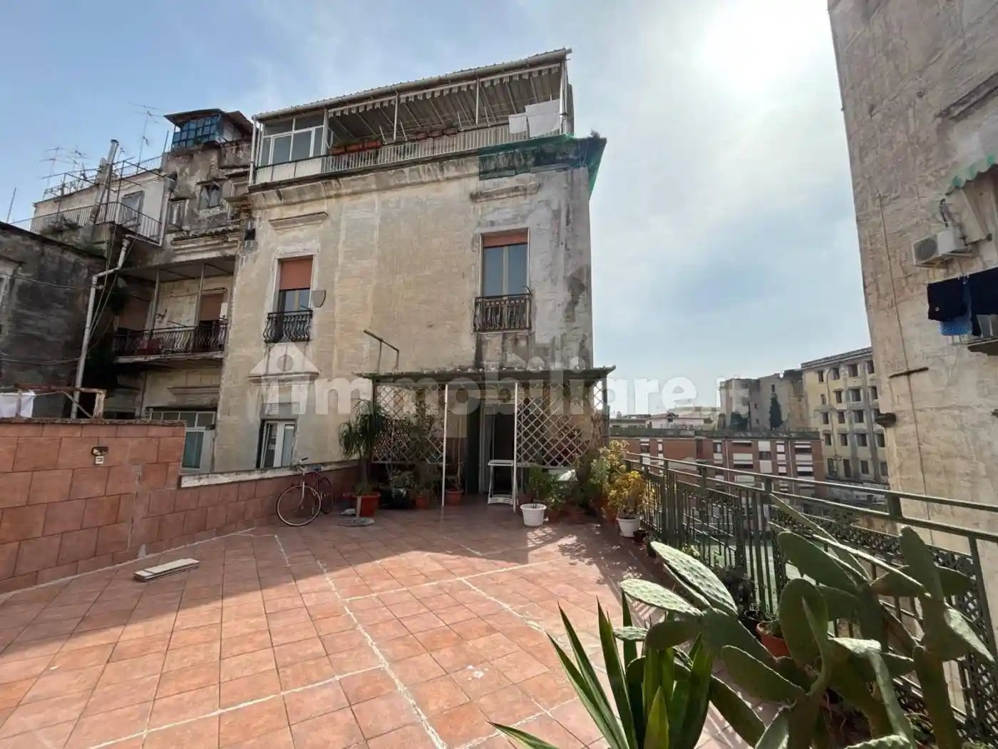 Appartamento in vendita a Napoli