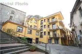 Palazzo - Edificio in vendita a Castiglione di Sicilia