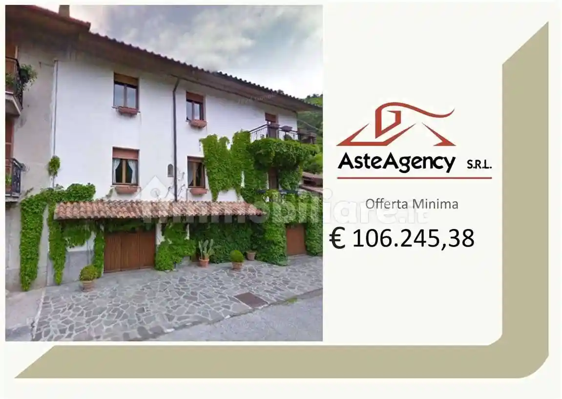 Casa indipendente in vendita a Genga