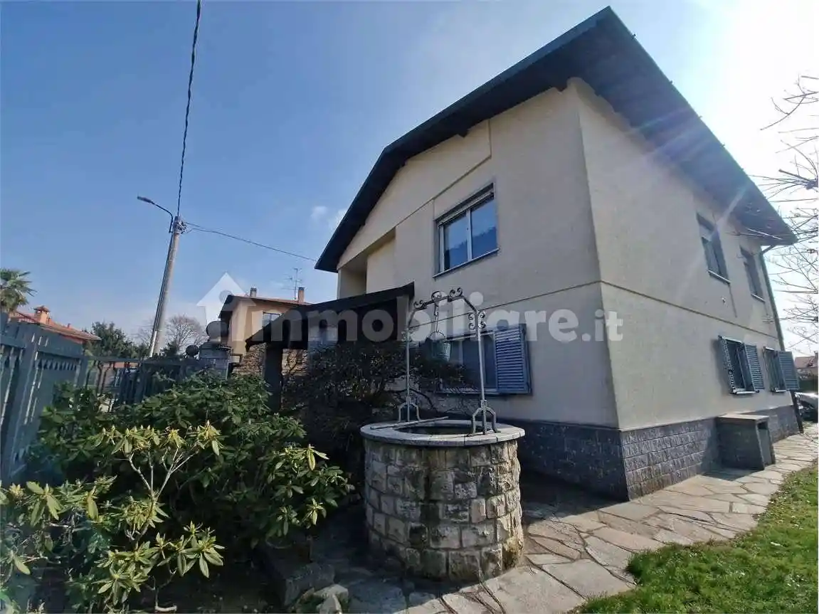 Villa in vendita a Cassina Rizzardi