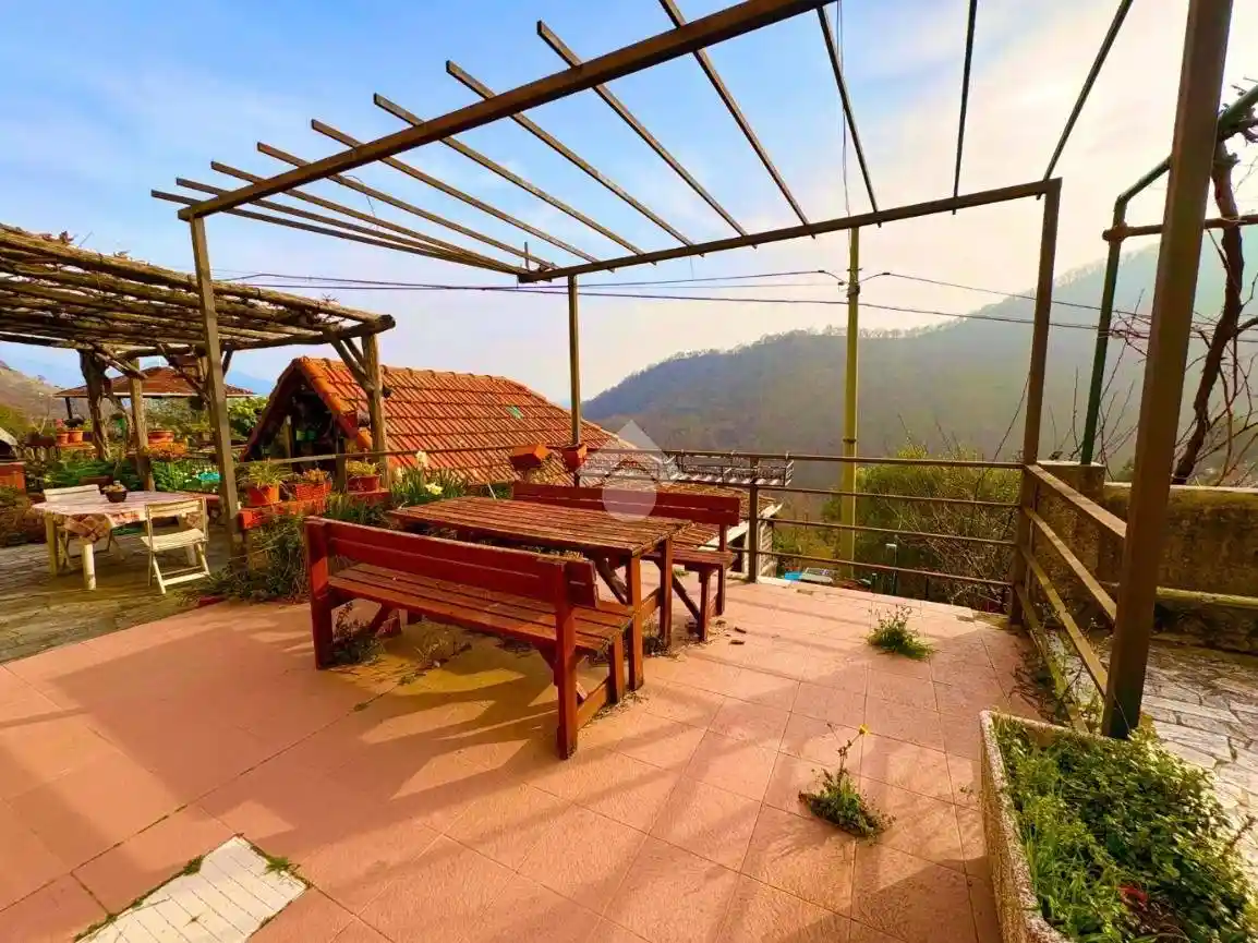 Appartamento in vendita a Sant'Olcese