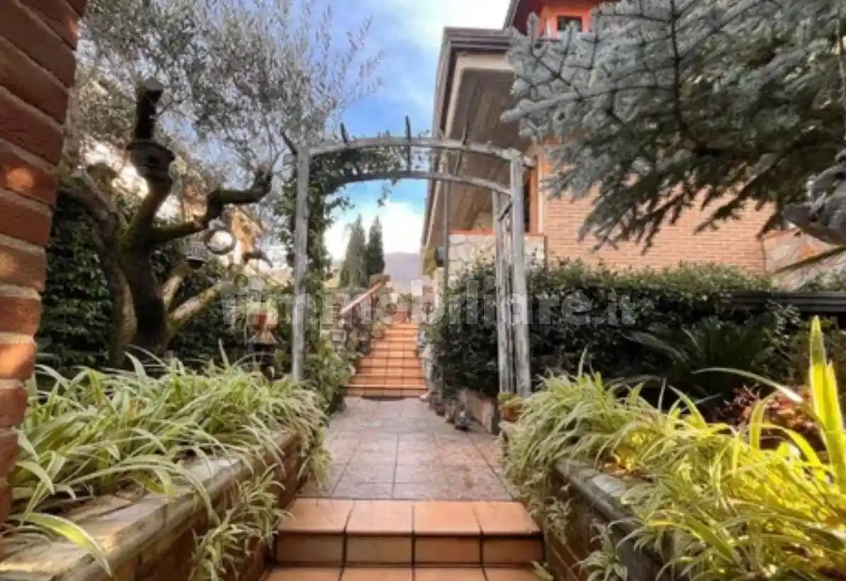 Villa in vendita a Monteforte Irpino