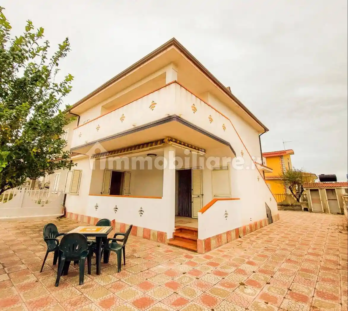 Villa in vendita a Cutro