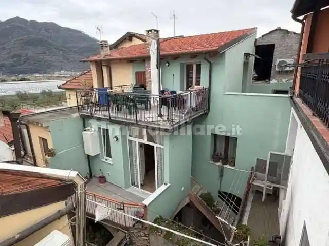 Casa indipendente in vendita a Albenga