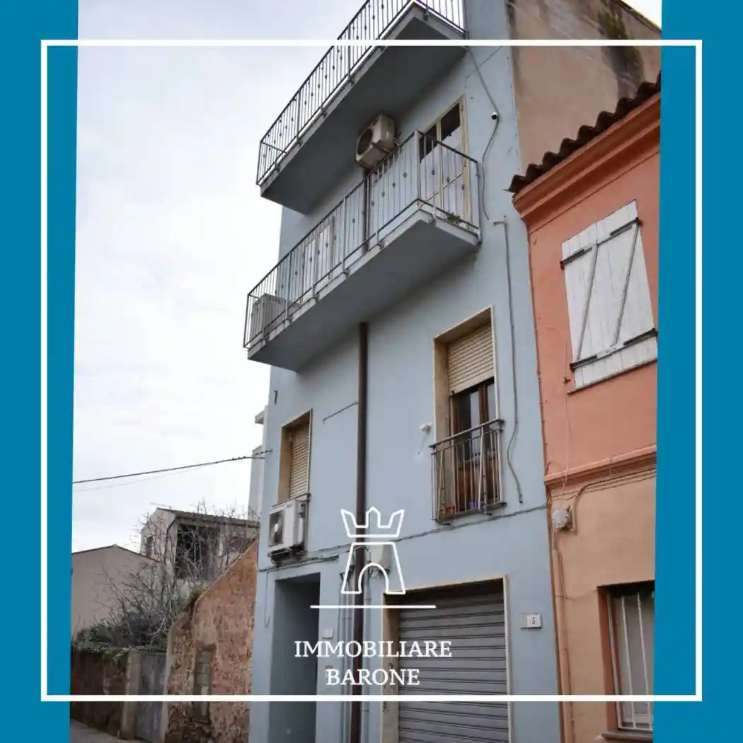 Palazzo - Edificio in vendita a Olbia