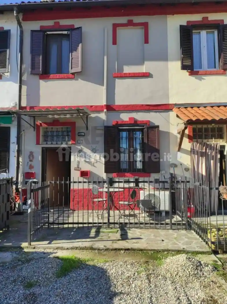Casa indipendente in vendita a Certosa di Pavia