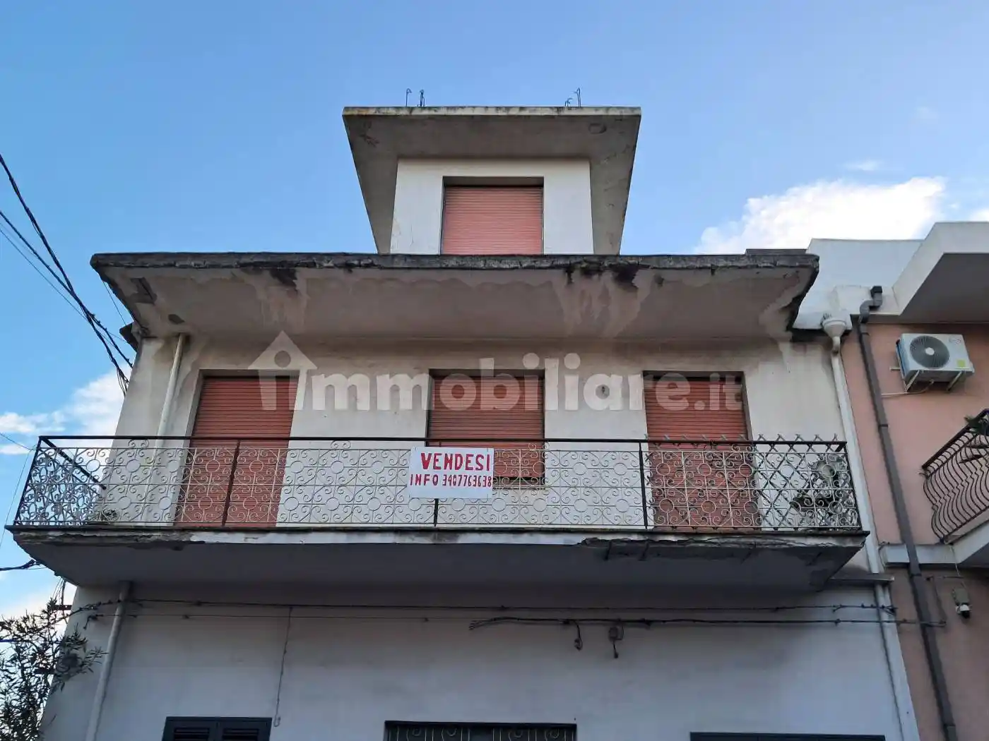 Palazzo - Edificio in vendita a Calatabiano