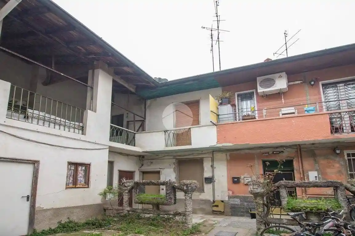 Casa indipendente in vendita a Garbagnate Milanese