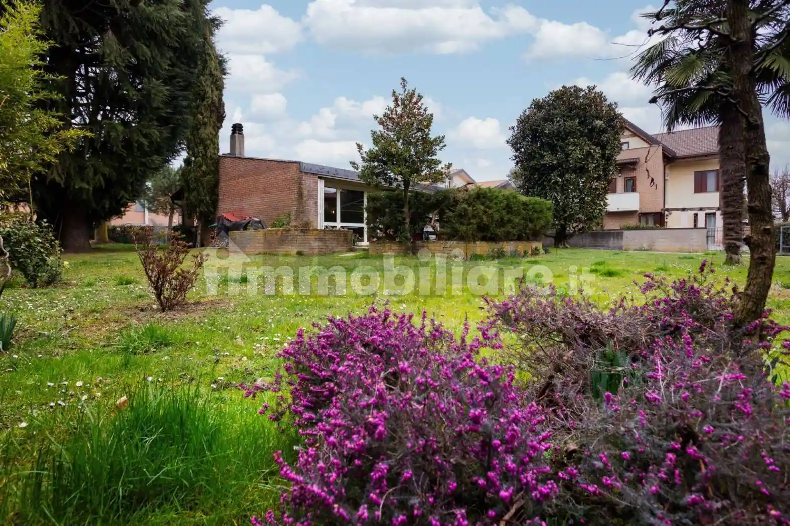 Villa in vendita a Usmate Velate