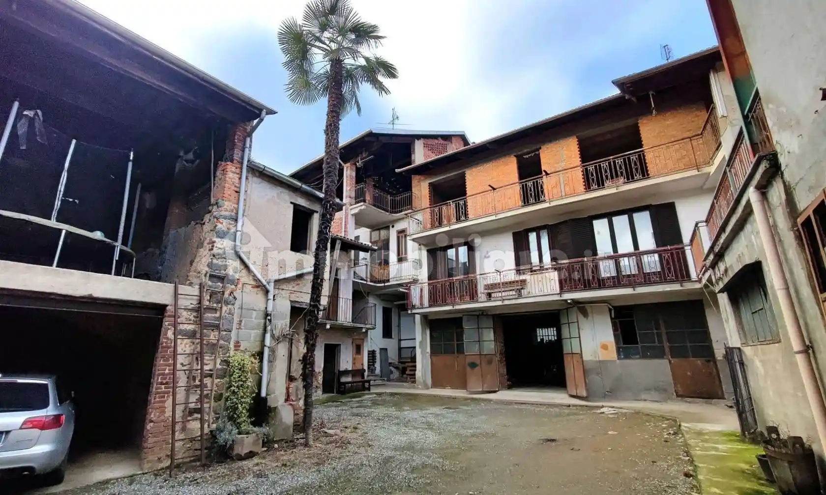 Casa indipendente in vendita a Biella