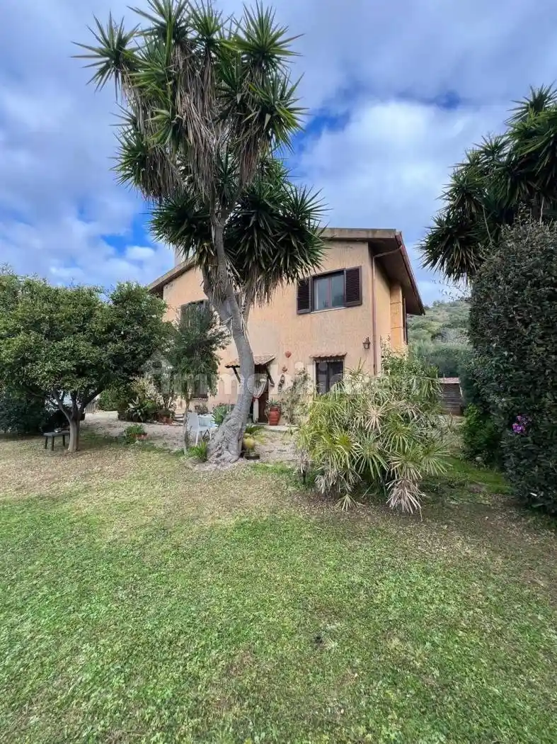 Rustico - Casale in vendita a Orbetello