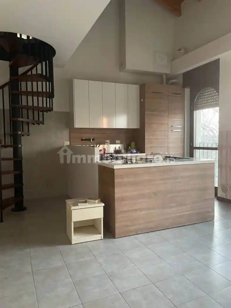 Appartamento in vendita a Piacenza