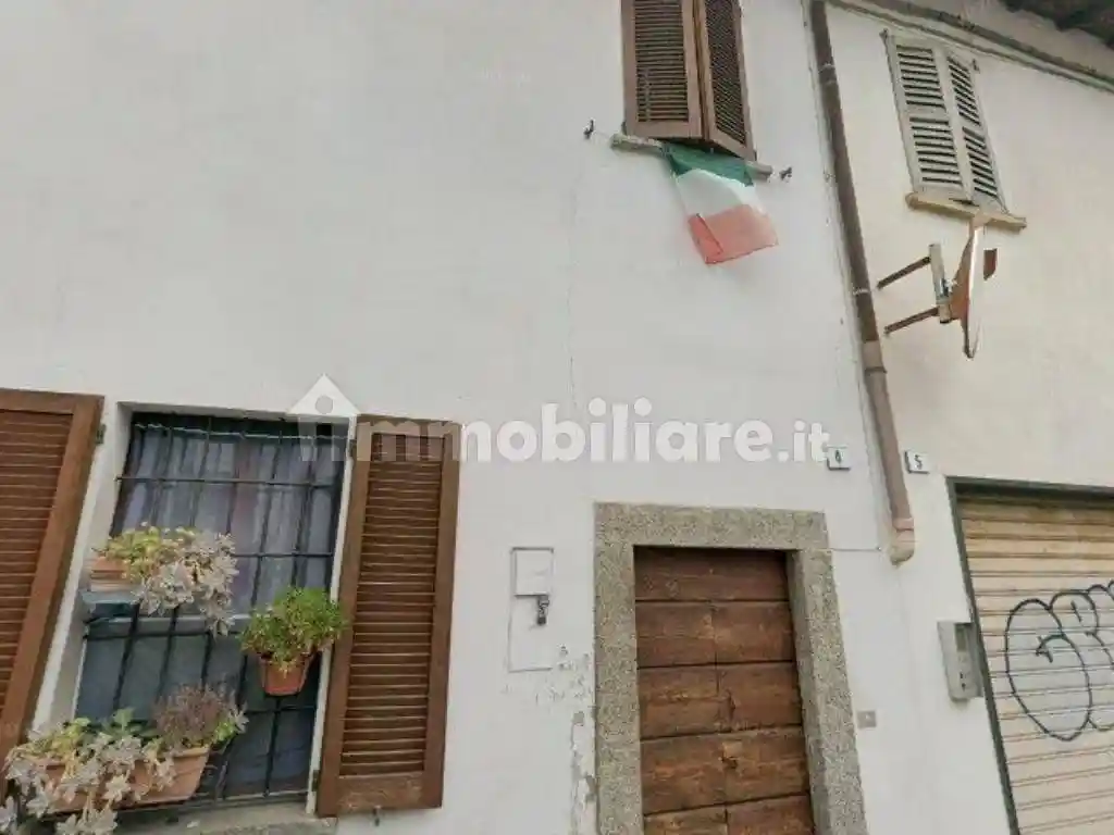 Appartamento in vendita a Besana in Brianza