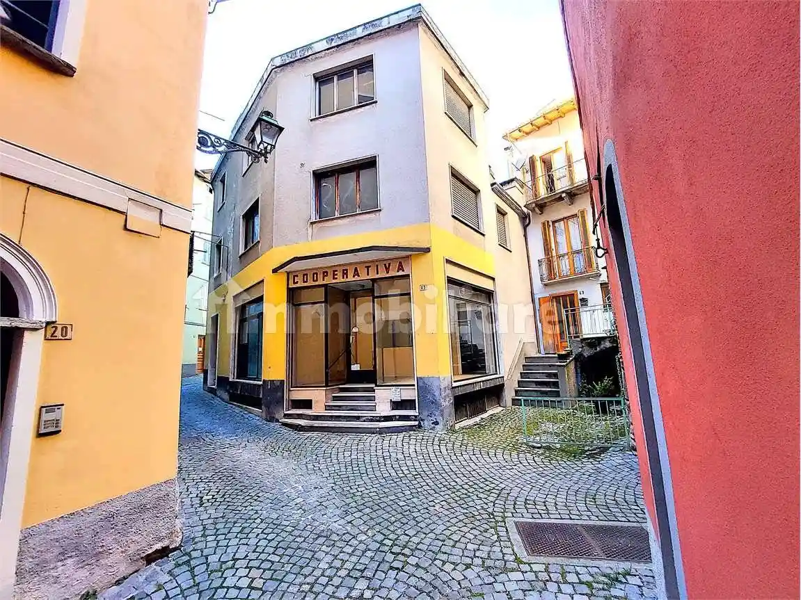 Palazzo - Edificio in vendita a Ormea