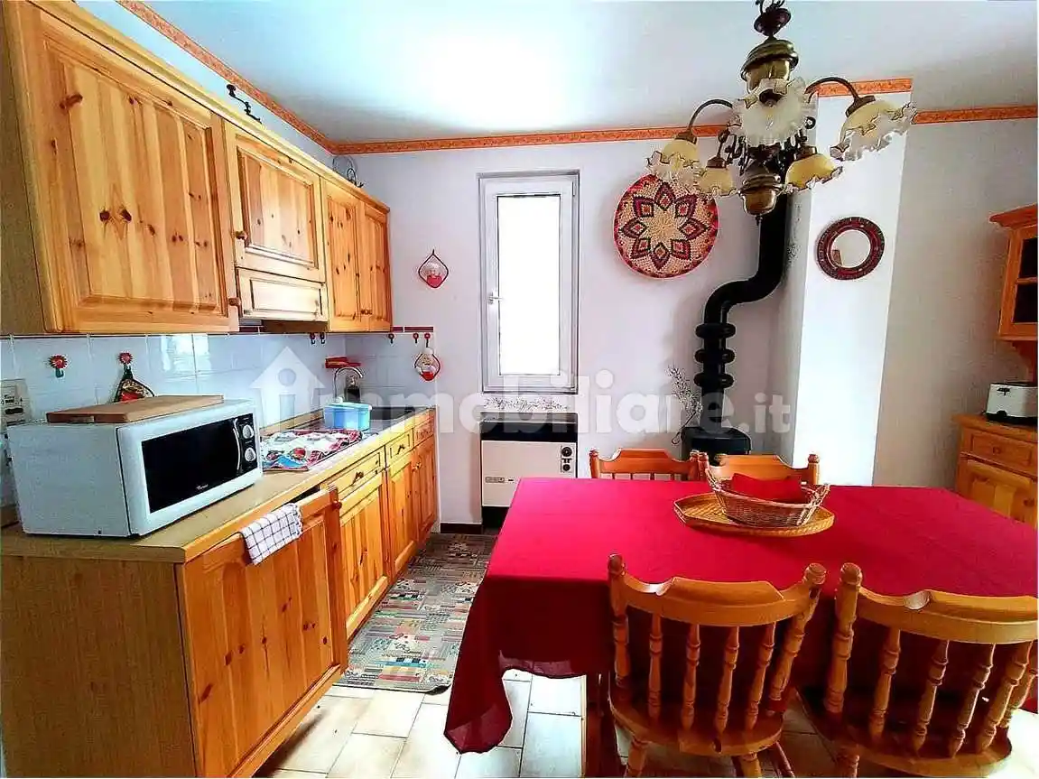 Appartamento in vendita a Mendatica