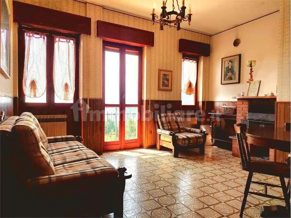 Appartamento in vendita a Borgomaro