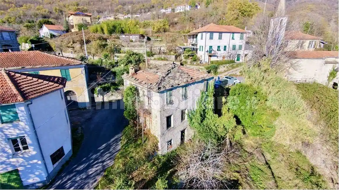 Rustico - Casale in vendita a Vessalico