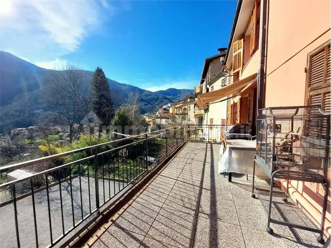 Casa indipendente in vendita a Rezzo