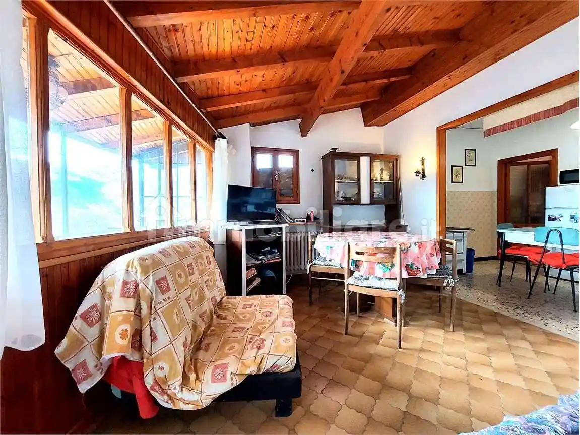 Casa indipendente in vendita a Pornassio