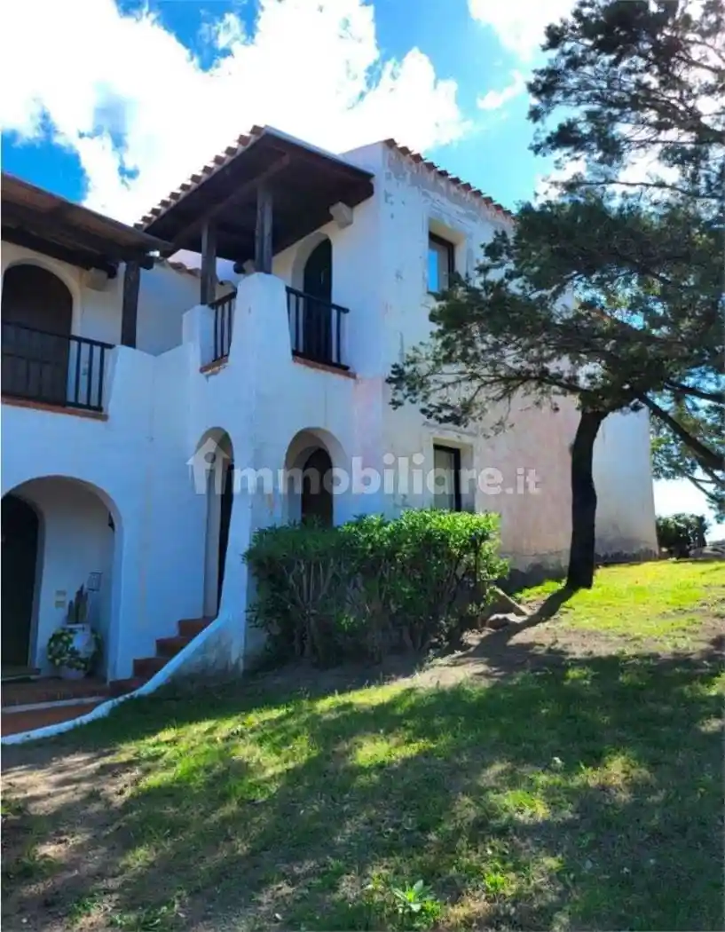 Appartamento in vendita a Arzachena