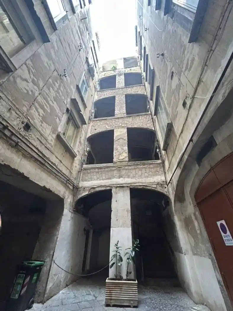 Appartamento in vendita a Napoli