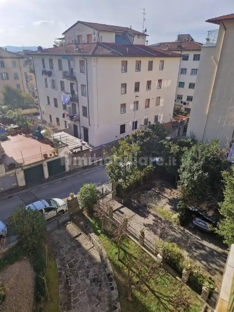 Appartamento in affitto a Firenze